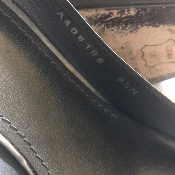 STUART WEITZMAN - Picture 5 of 11